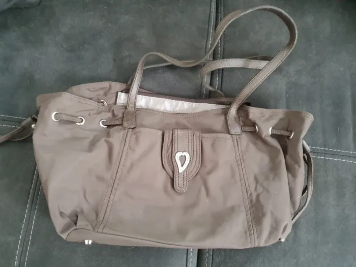 Sac Lancaster