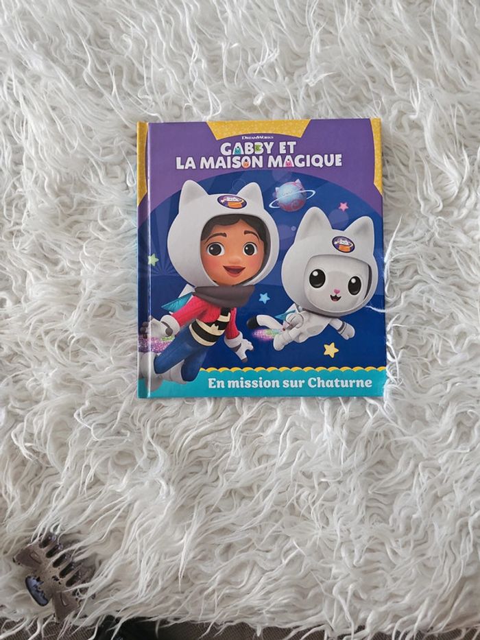 Livre Gabby et la Maison Magique "en mission sur chaturne"
