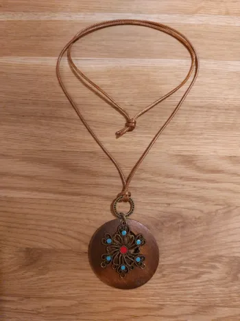 Lot de 4 colliers fantaisie