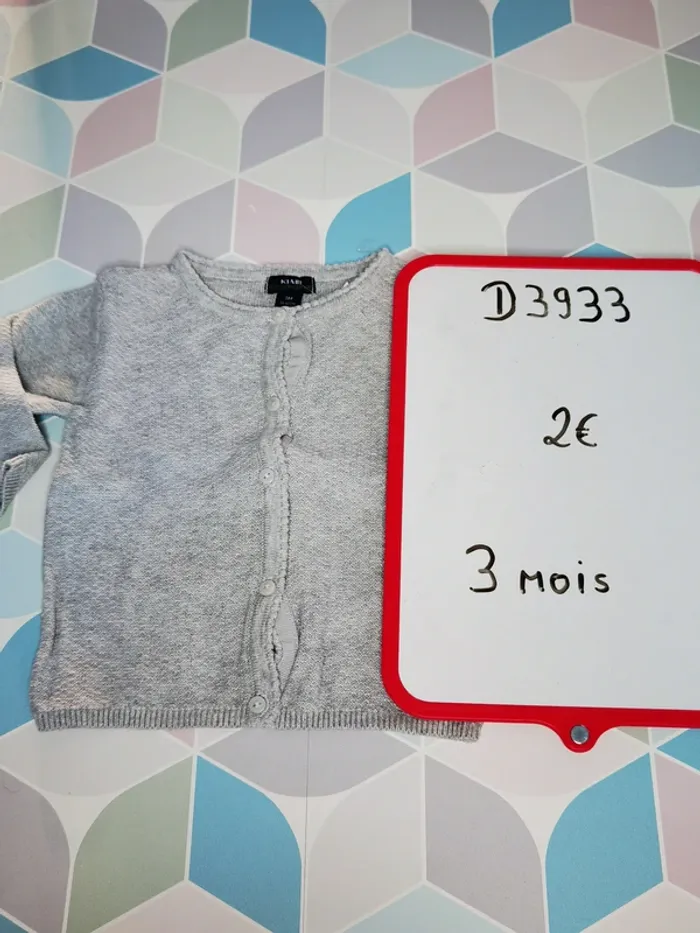 D3933 - gilet fille 3 mois - photo numéro 3