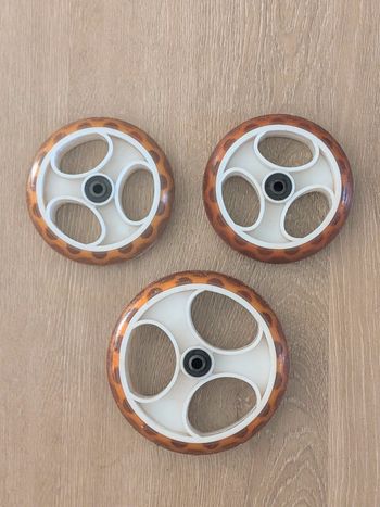 3 roues pour trotinette enfant