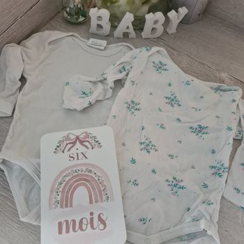 Lot des 2 bodys 6 mois Mots d'enfants