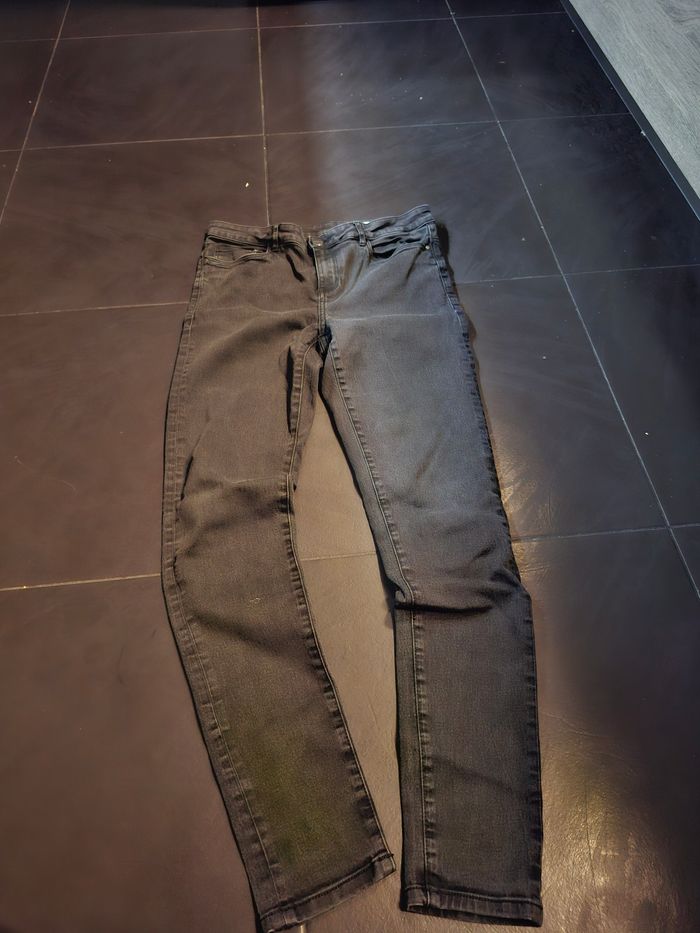 Jean noir skinny taille 40