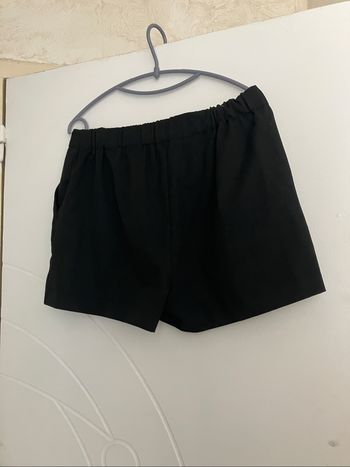 Short noir