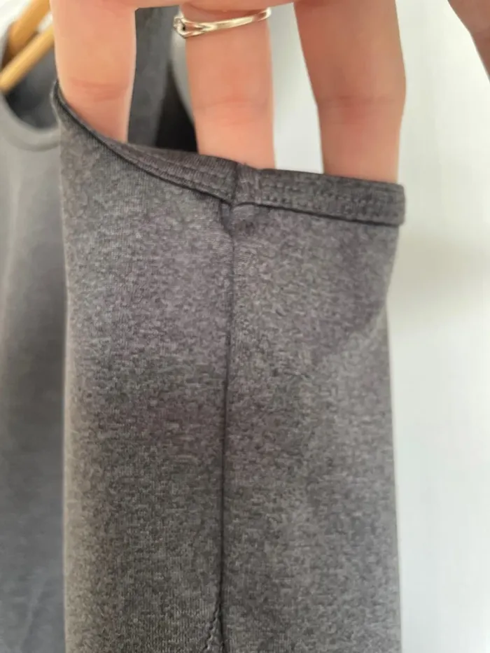 Joli débardeur de sport taille S/M - photo numéro 4