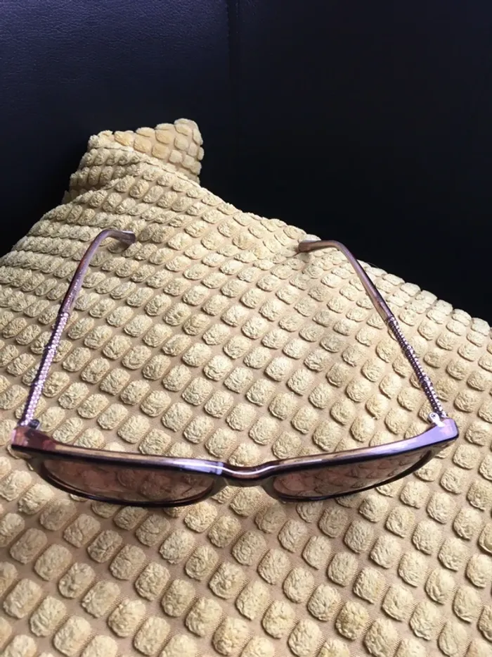 Lunette de soleil verres polarisants Mauboussin avec citation sur l’amour gravée - photo numéro 3