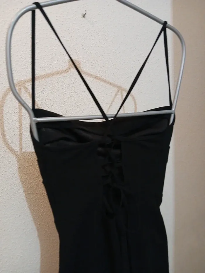 Robe a bretelles avec dos croisée " shein" taille xs - photo numéro 4