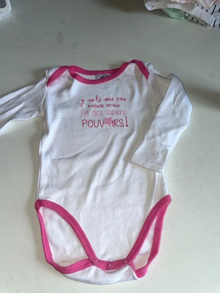 body rose et blanc