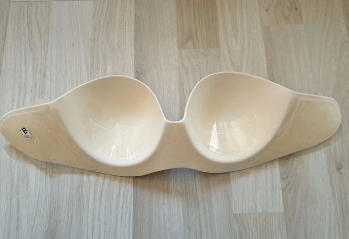 Soutien-gorge - photo numéro 2
