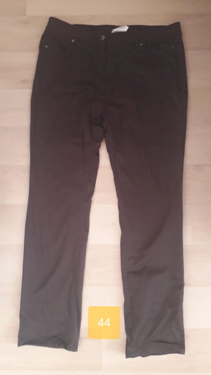 Pantalon droit 44