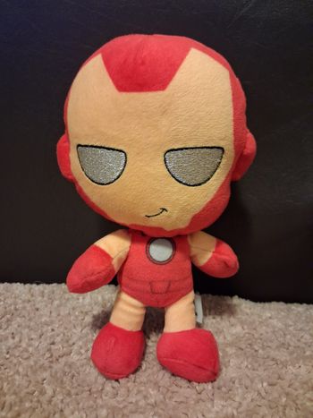 Peluche marvel 