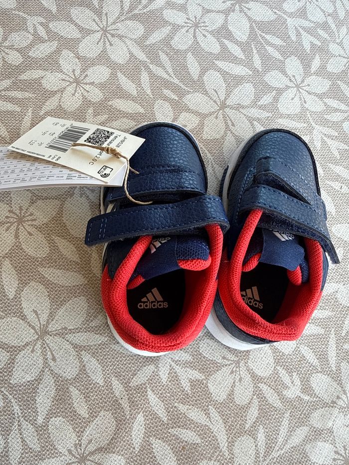 Baskets Adidas tensaur sport neuves taille 20 - photo numéro 5