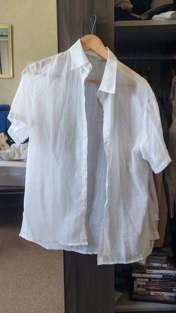 Chemise en lin blanche