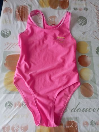Maillot de bain 1 pièce rose 12 ans  tissaia neuf 3€