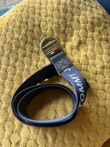 Ceinture Tommy Hilfiger – Neuve, jamais portée – Authentique