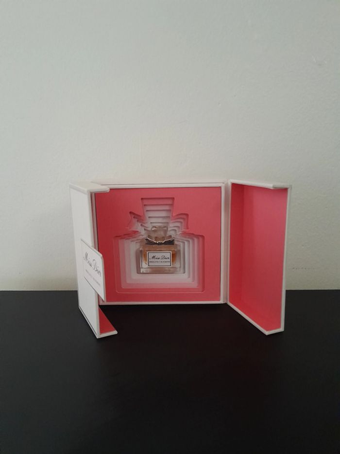 Dior  Parfum avec Présentoir - photo numéro 4