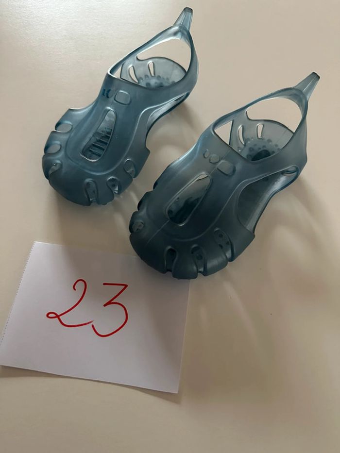 Chaussures / sandales d’eau,pointure 23 mixtes