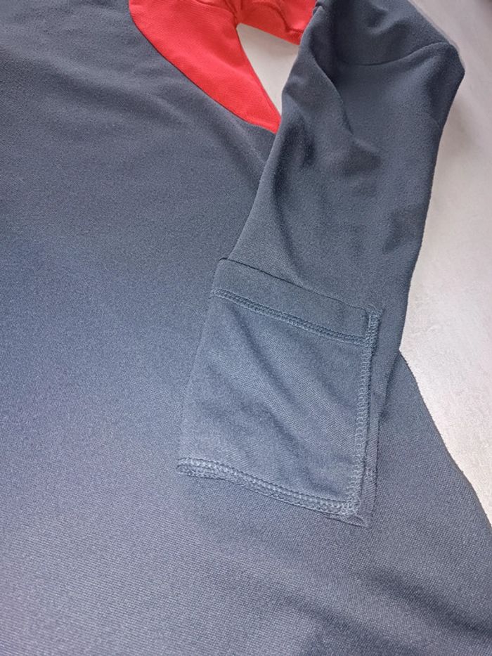 Haut adidas taille 162 cms - photo numéro 4