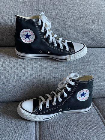 Converse noire 39 en excellent état 