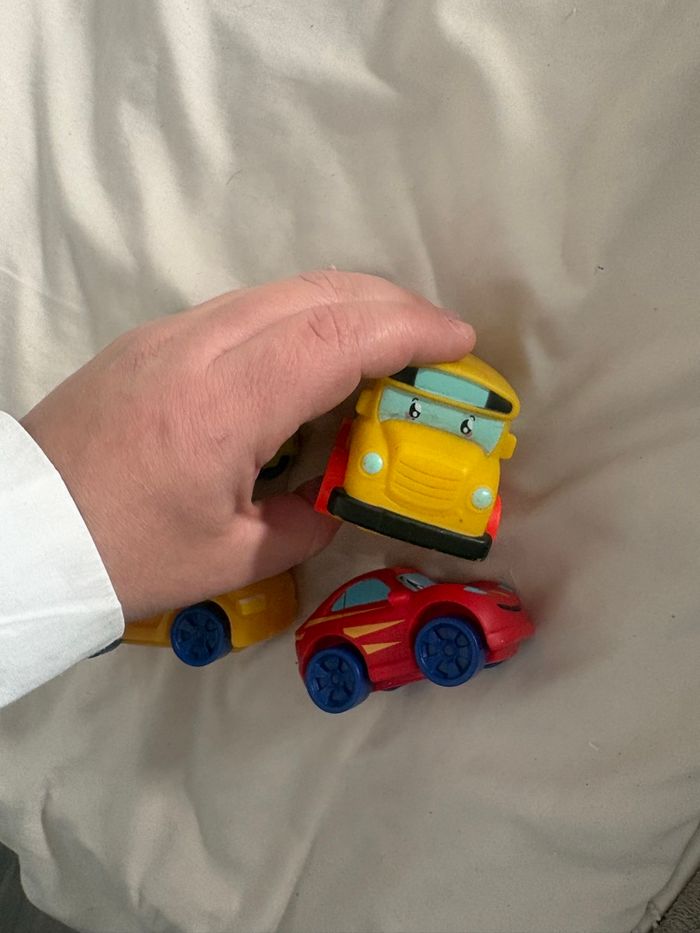 4 voiture en silicone