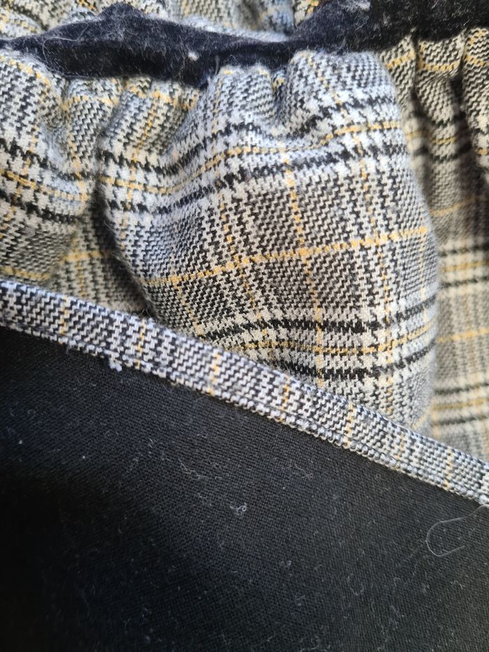 Très belle jupe 3 4 ans 104 cm à carreaux - photo numéro 4