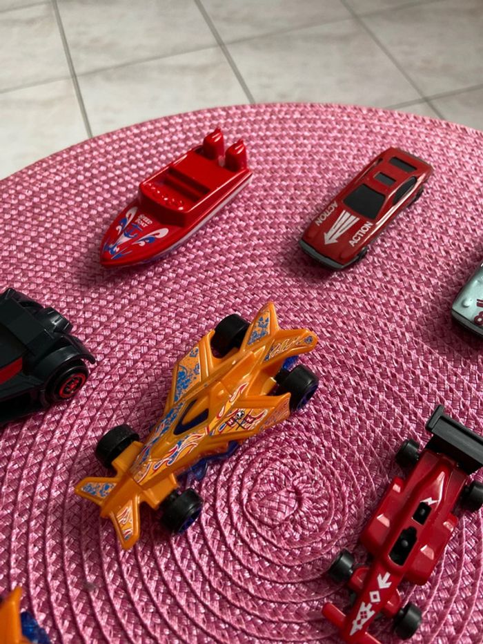 Lot de 8 voitures et 2 bateaux - photo numéro 2