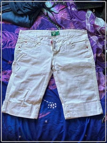 Pantacourt taille 42 marque bershka
