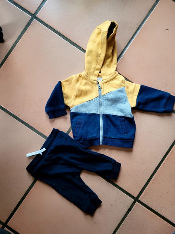 Ensemble vertbaudet et kiabi 3 mois