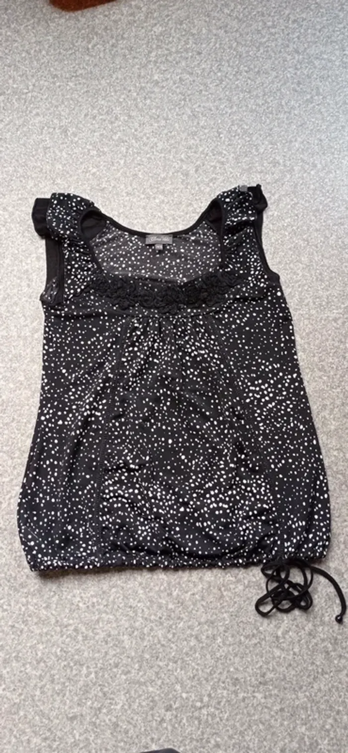 Blouse Clara Vitti 
Taille 34/36
Très bon état - photo numéro 8