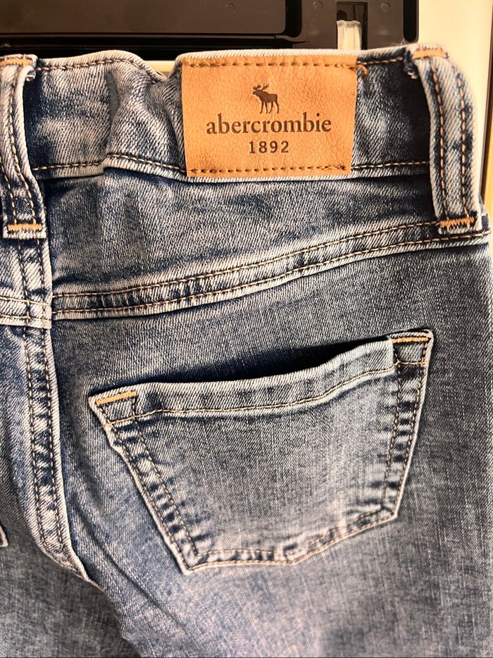 Taille 11-12 ans jean slim abercrombrie neuf - photo numéro 4