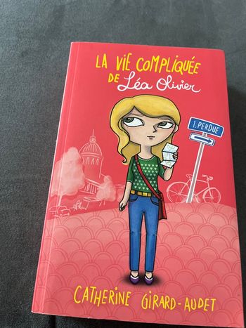 Livre roman la vie compliquée de Léa perdue et Maude double histoire