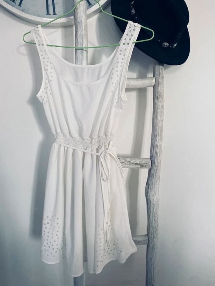 Robe blanche - photo numéro 2