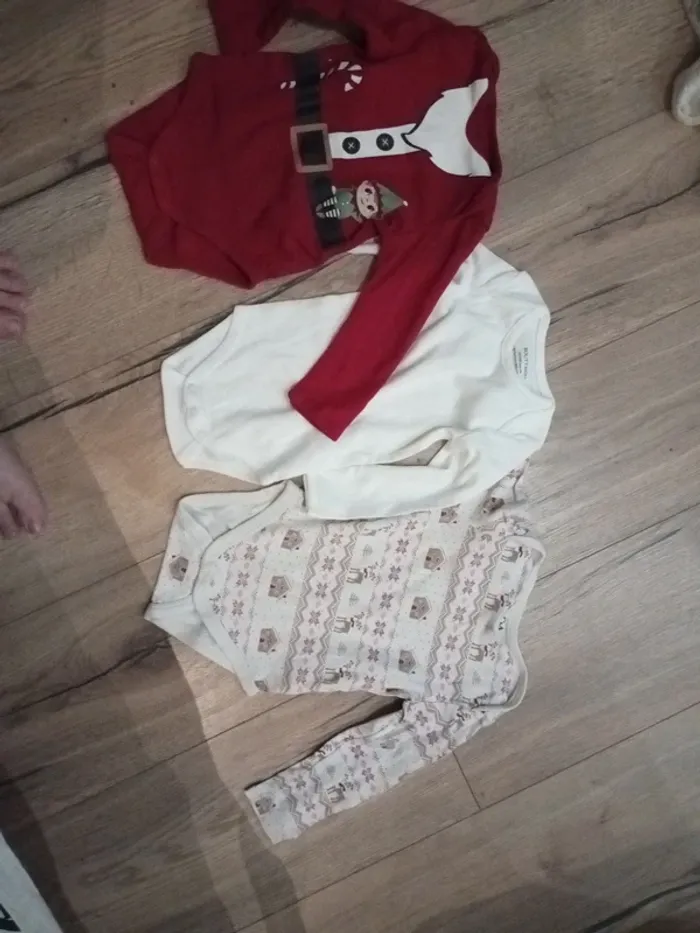 Lot de 3 bodies - photo numéro 2