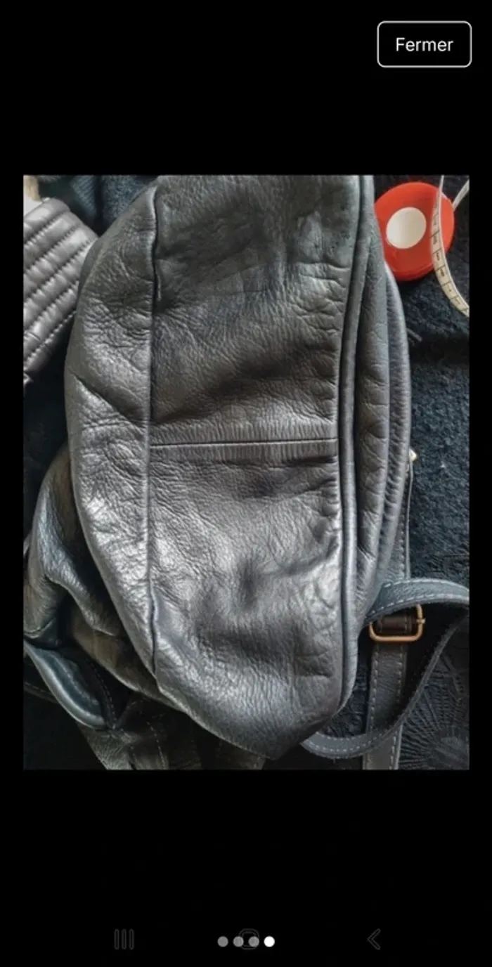 Sac besace noir en cuir. - photo numéro 3