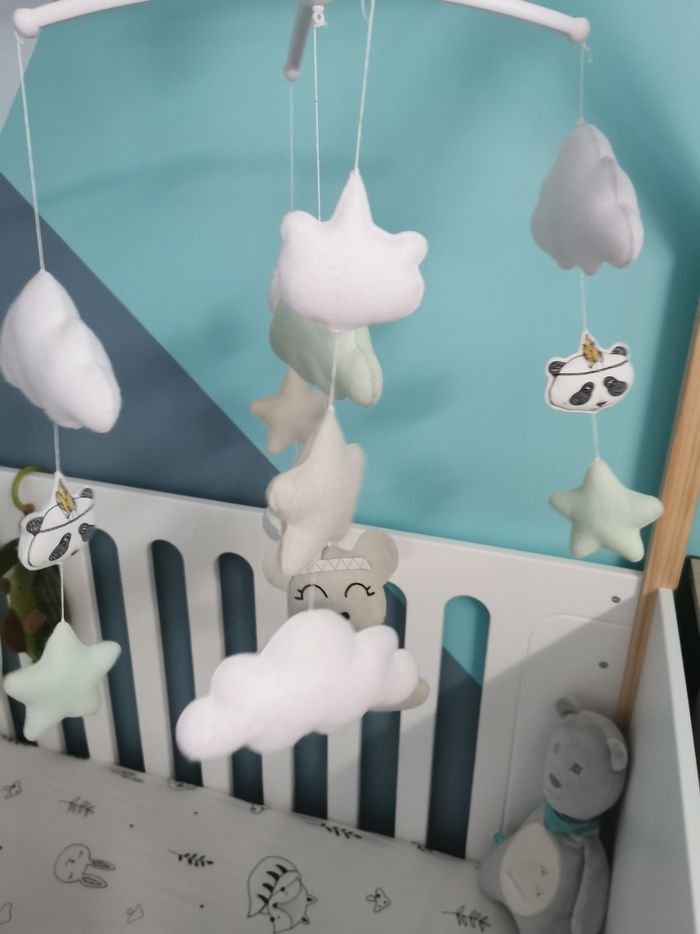 Mobile bébé thème animaux indiens (koalas, pandas, nuages) - photo numéro 5