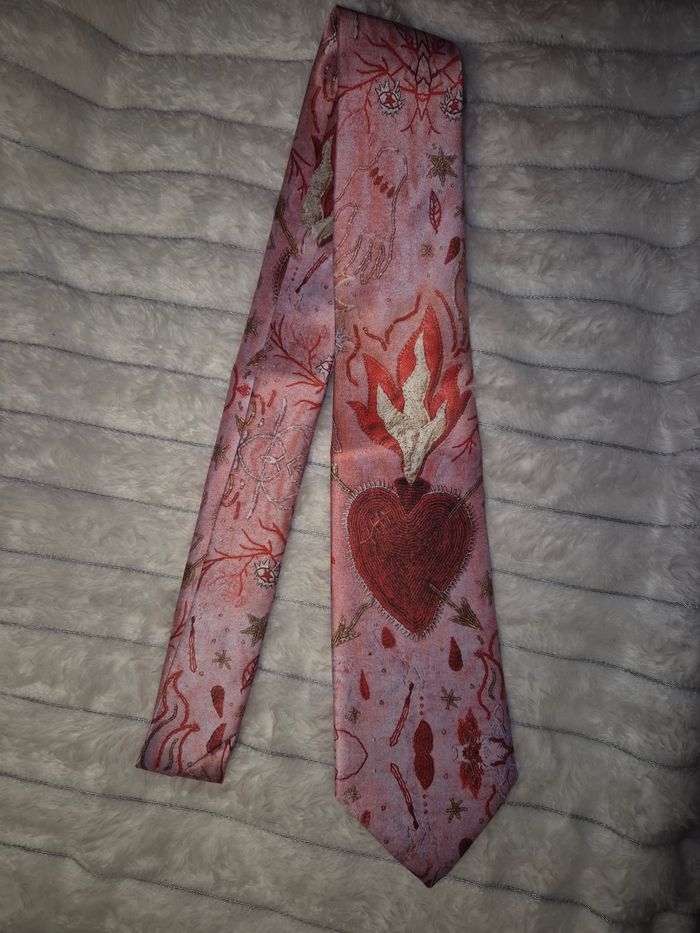 Cravate sacré cœur rose - photo numéro 5