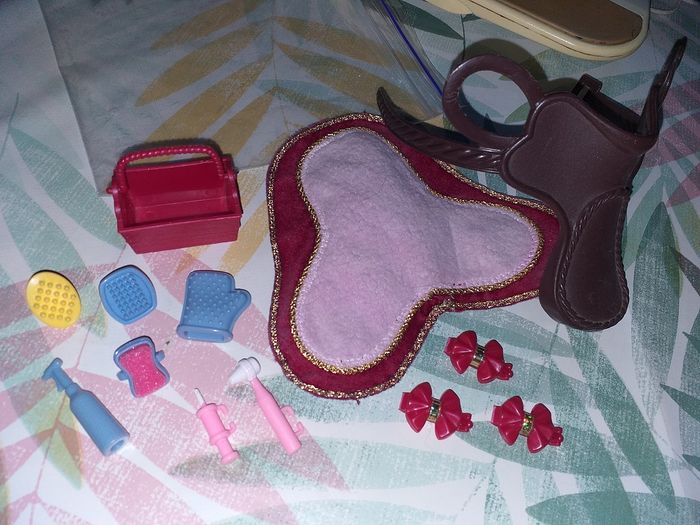 Lot selle et accessoires cheval Barbie Horse Riding 1997