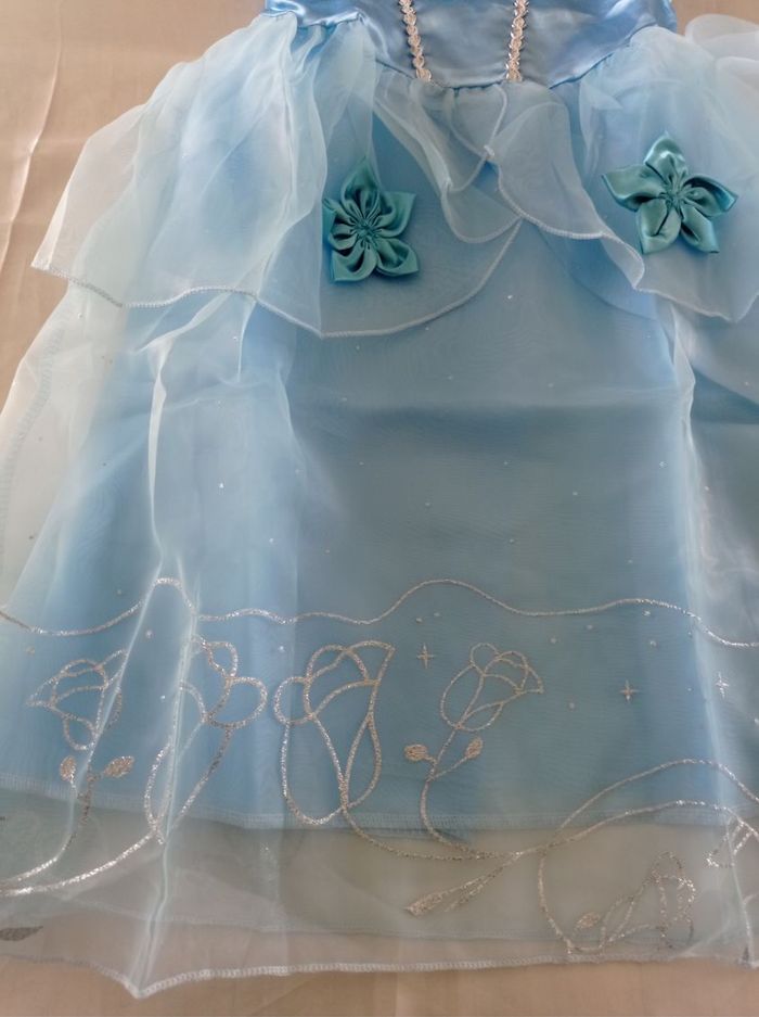 Déguisement princesse bleu étoile 5-6ans - photo numéro 4