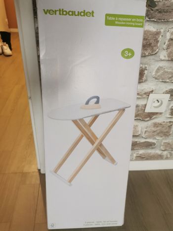 Table à repasser vertbaudet
