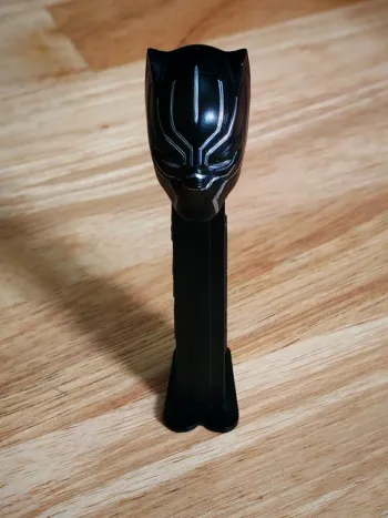 Distributeur PEZ marvel