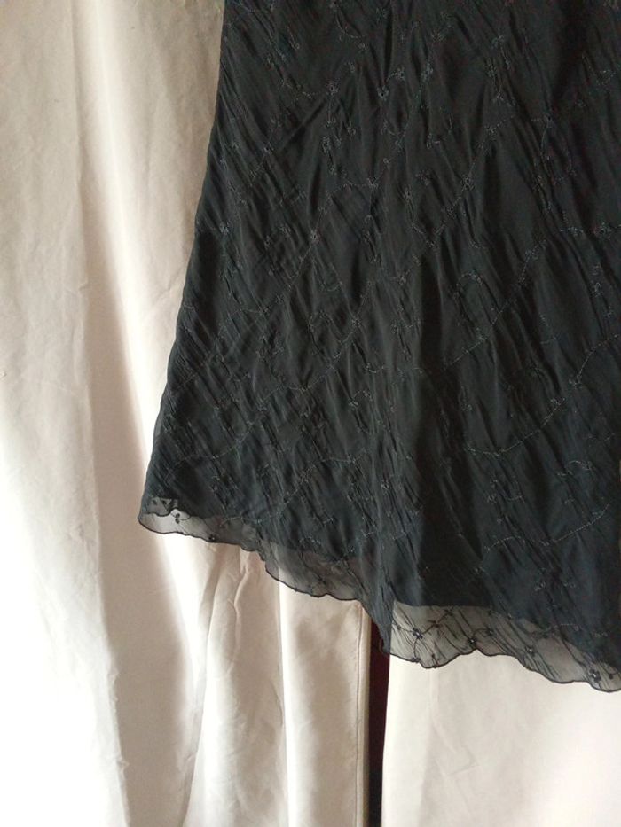 Petite robe noir en col V style voile dentelle en fleur Kiabi taille 42 - photo numéro 9