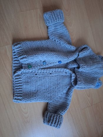 Veste tricoté 1 an et demi  2 an
