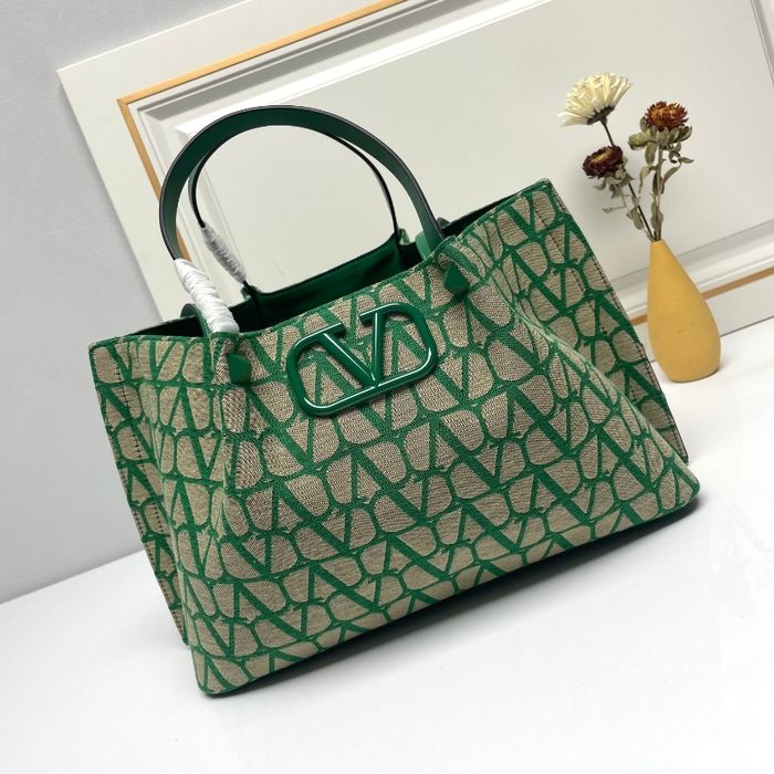 Valentino  3886 - photo numéro 2