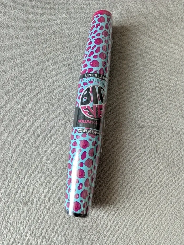 Mascara noir Volume express - photo numéro 3