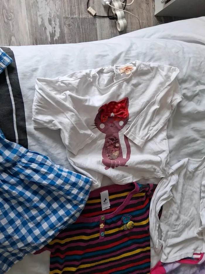 Lot vêtements fille 4 ans - photo numéro 14