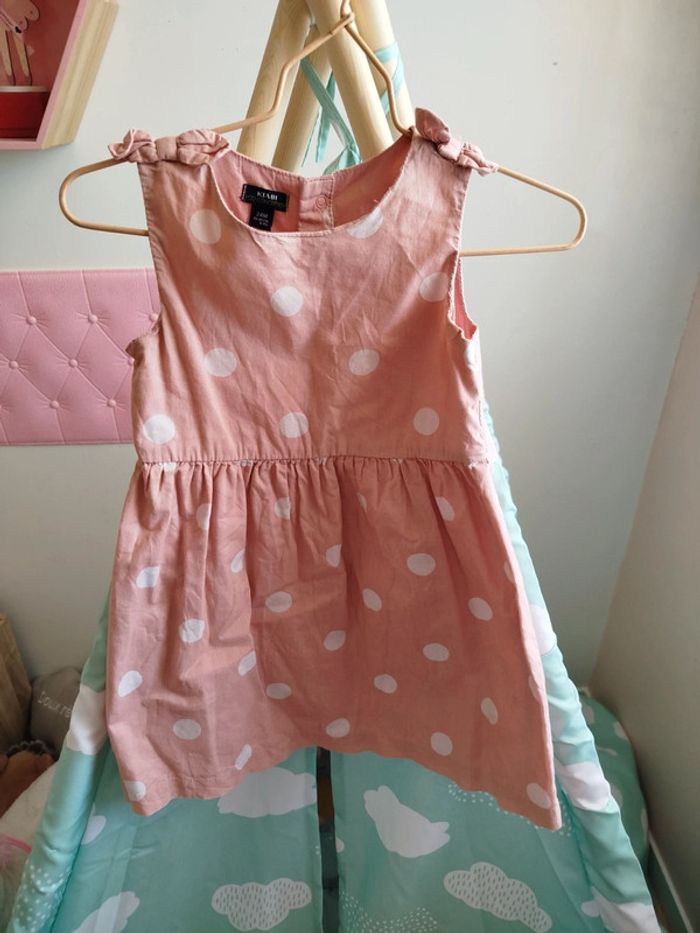Robe sans manches