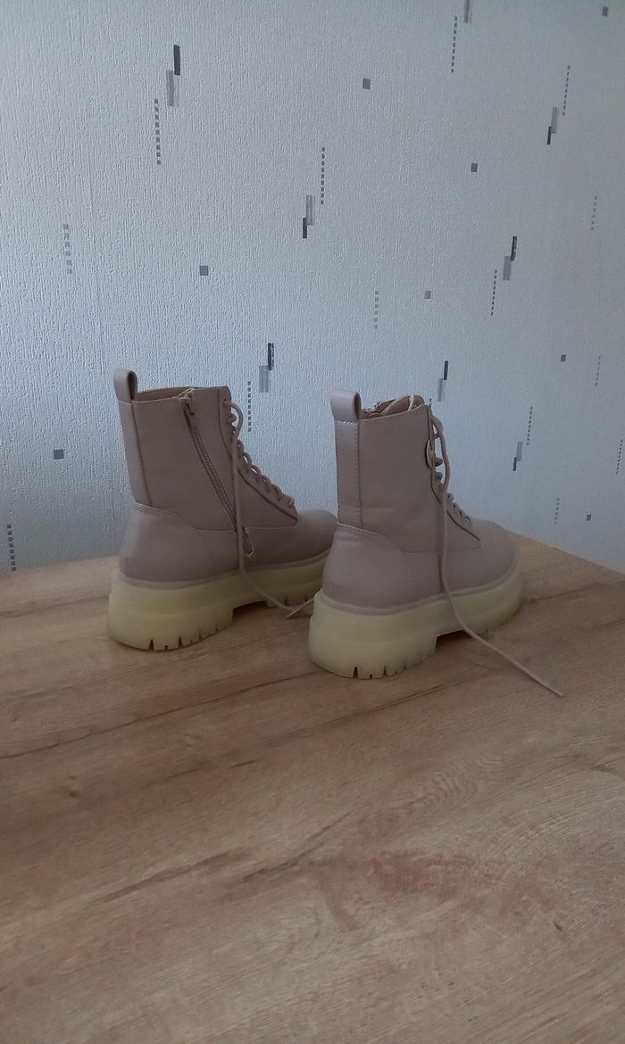 Boots " Kiabi " - photo numéro 2