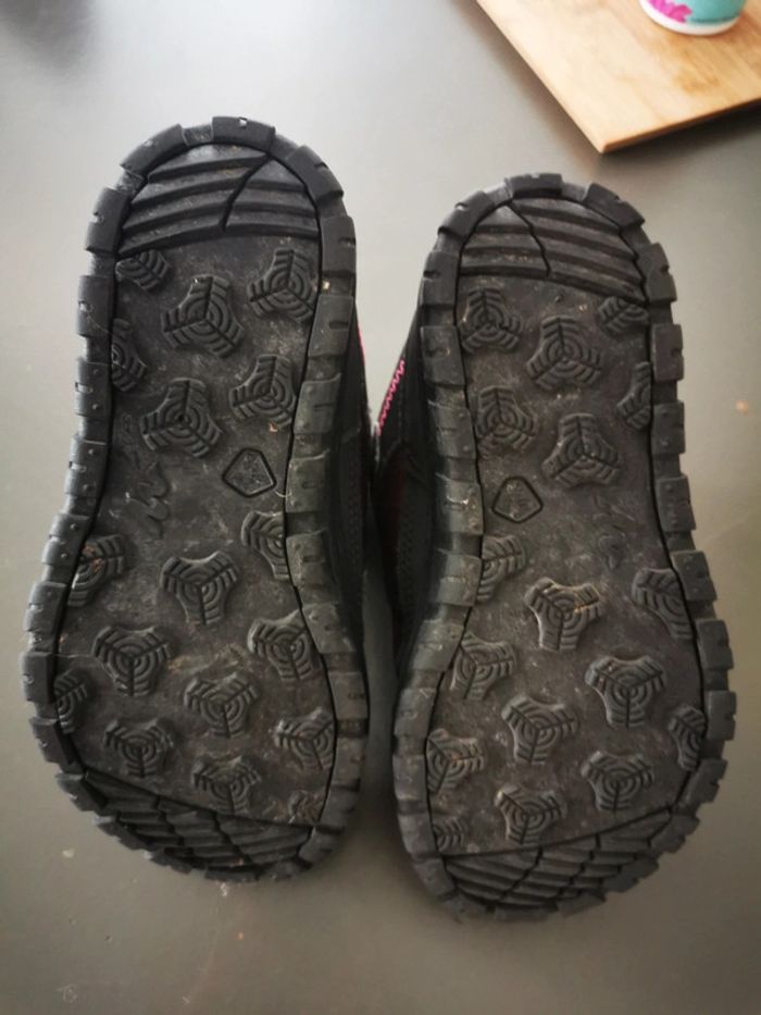Chaussures de neige waterproof Pointure 29 - photo numéro 3