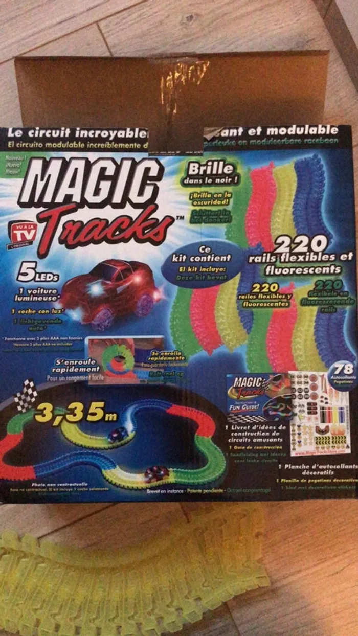 Circuit magic trucks avec 1 voiture - photo numéro 7