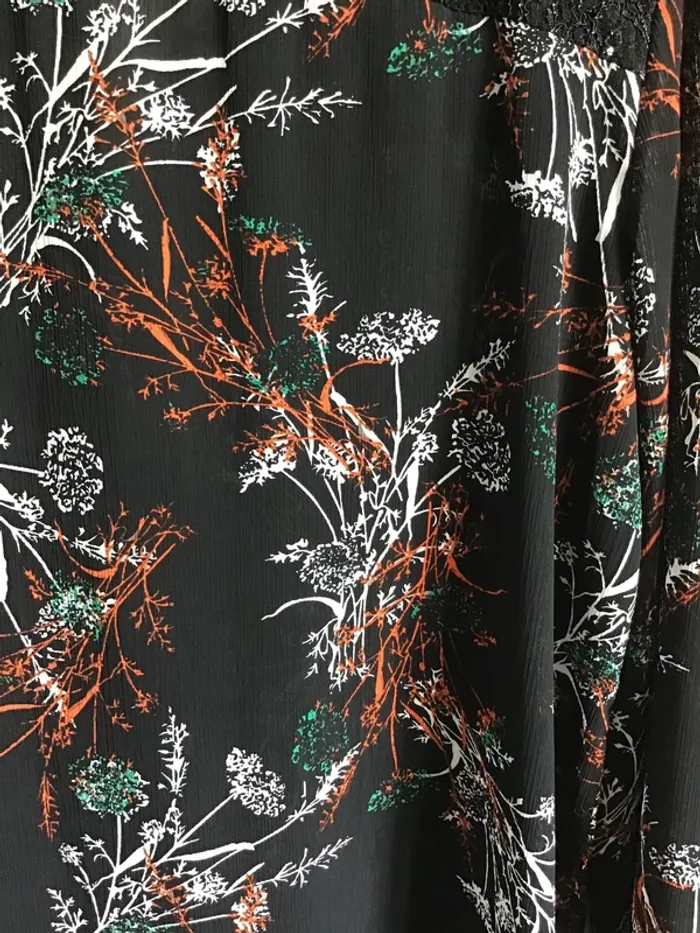 Blouse avec empiècement dentelle marque By Clara - photo numéro 6